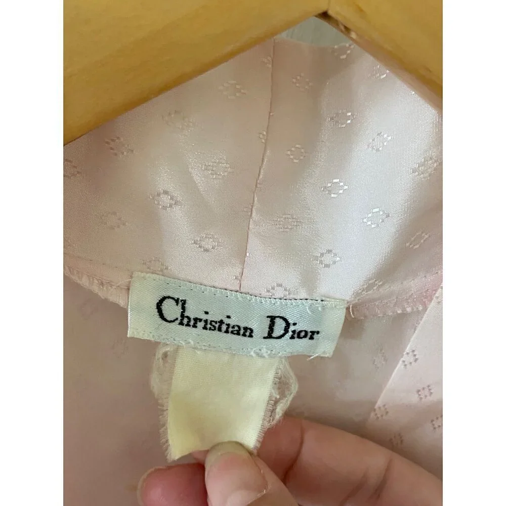 Vintage Christian Dior Women's Pink Embroidered Long Sleeve Bath Robe - L/XL - Picture 7 of 16